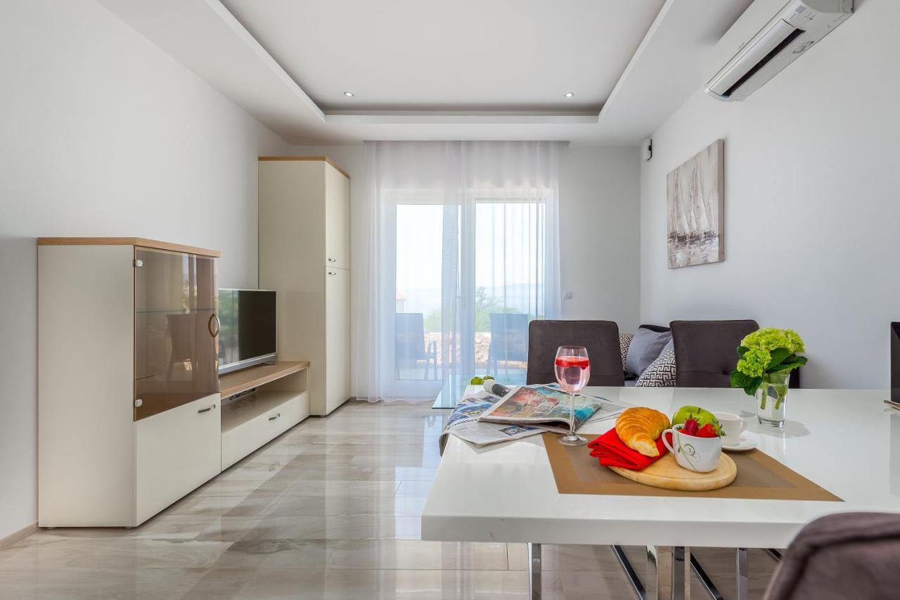 Luxury Apartments Kostrena With Pool 2 Екстериор снимка