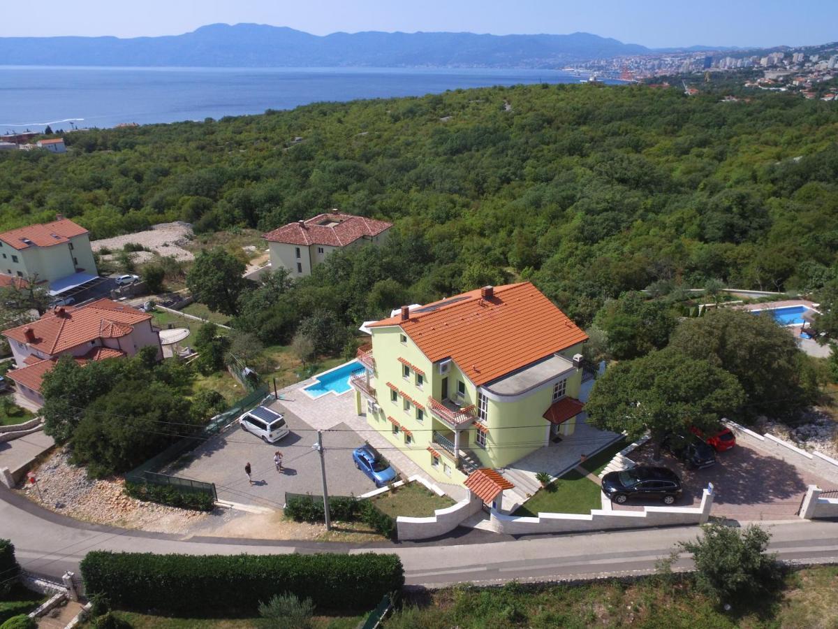Luxury Apartments Kostrena With Pool 2 Екстериор снимка